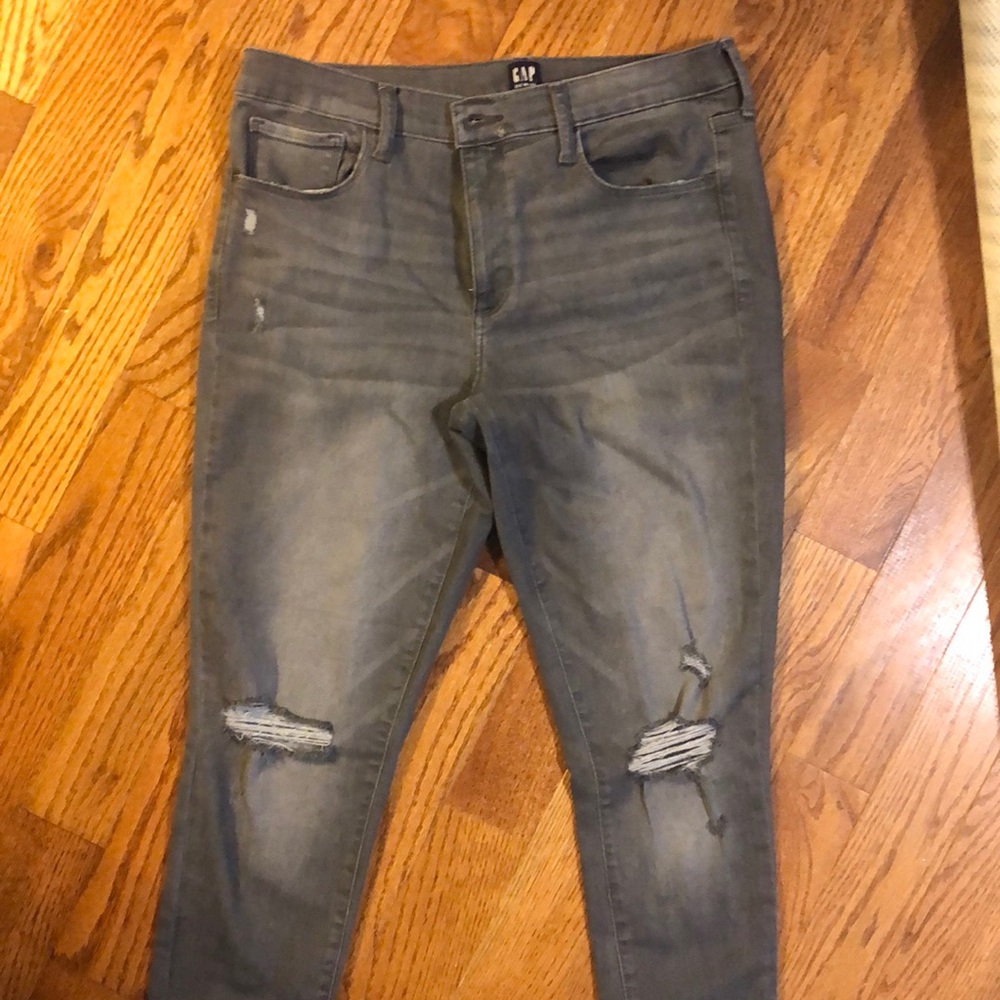 Barely worn gap favorite jegging size 12/31